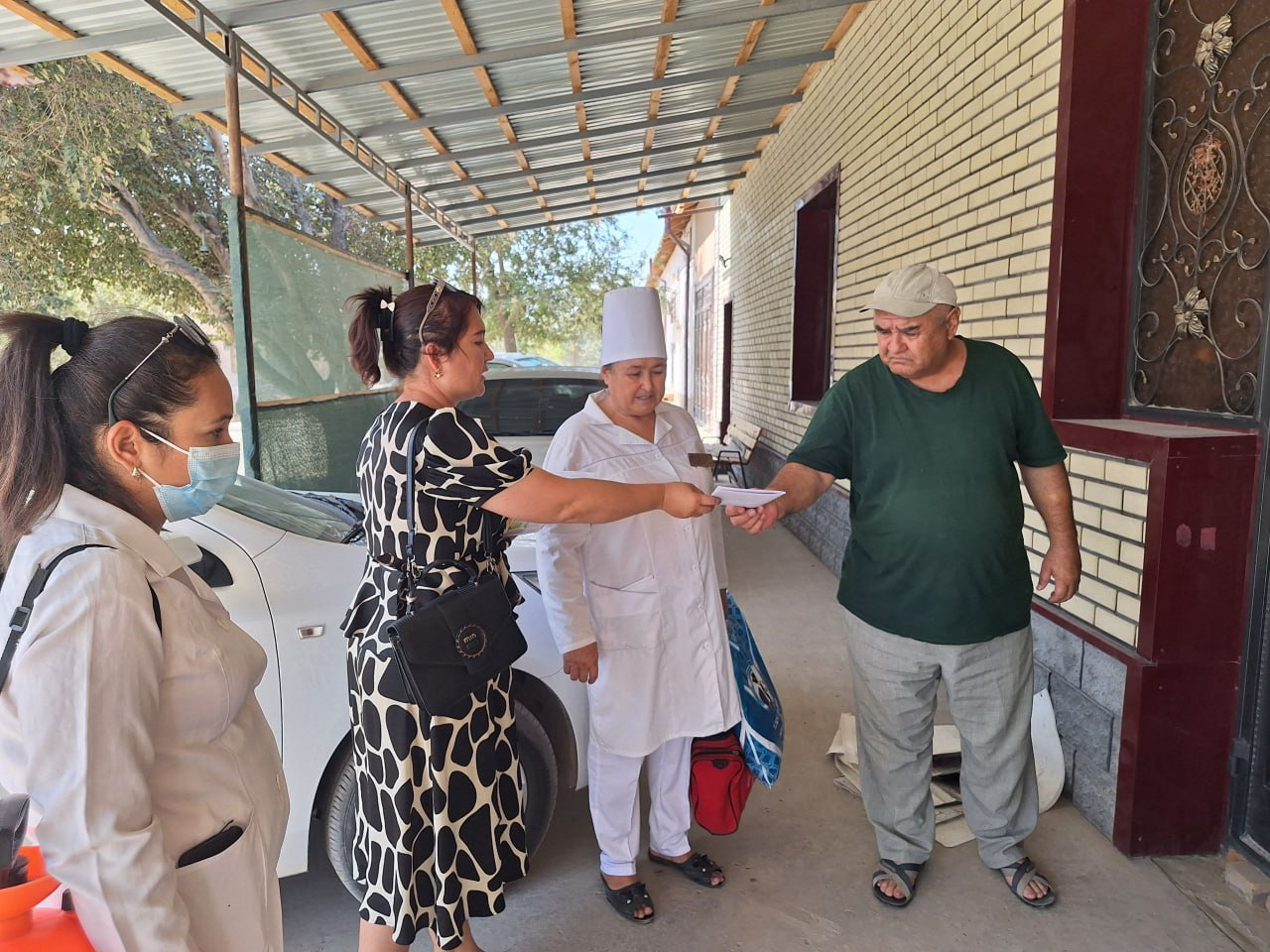 San epid qo`mita Yangiariq tuman bo`lomi  tomonidan tumanning Qo`riqtom  qishlogida joylashgan  "Shirsholit" maxallasidagi xonadonlarda bo`lib fuqarolar bilan uchrashdilar .